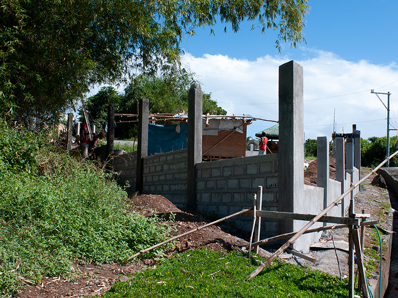 Construction d'une maison | Raising a family home