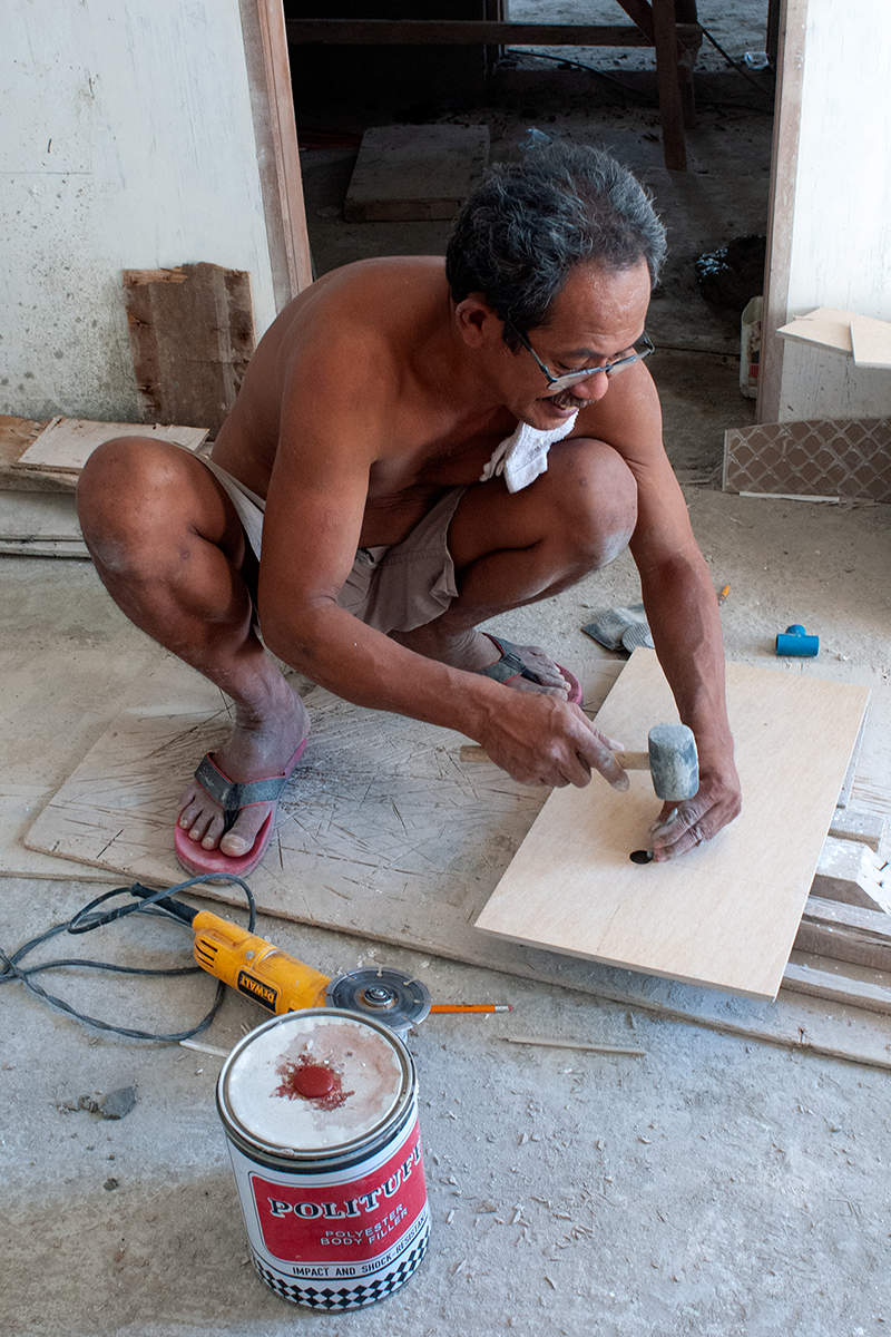 Construction d'une maison | Raising a family home