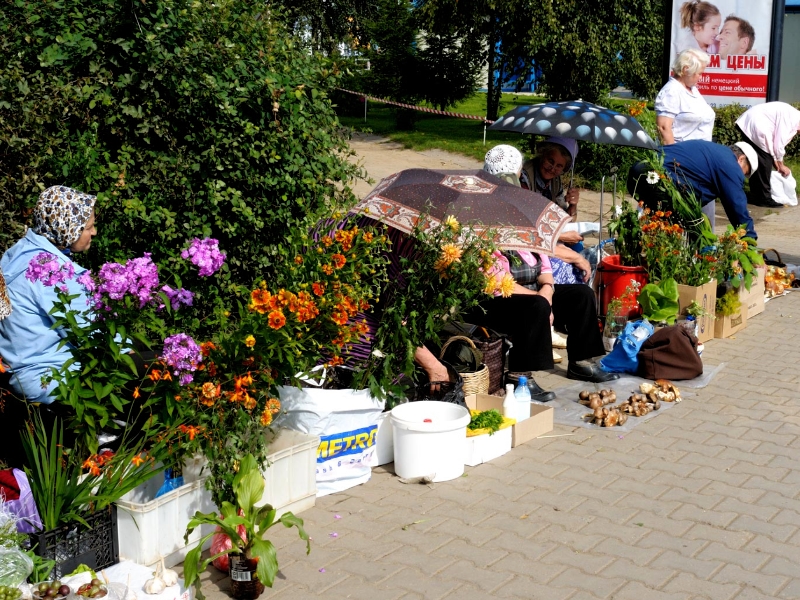 MARCHÉ DU DIMANCE RUSSIE | SUNDAY MARKET RUSSIA