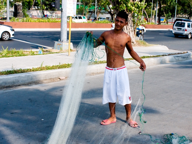 TRAVAILLEURS DE LA RUE | STREET WORKERS